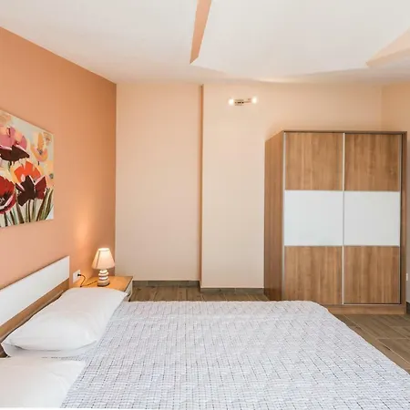 Appartamento Apartman 5m Dugi Rat